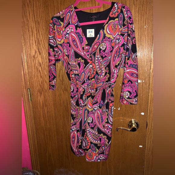 Trina Turk Dresses & Skirts - Trina Turk paisley empire waist long sleeve dress XS. NWT $198.